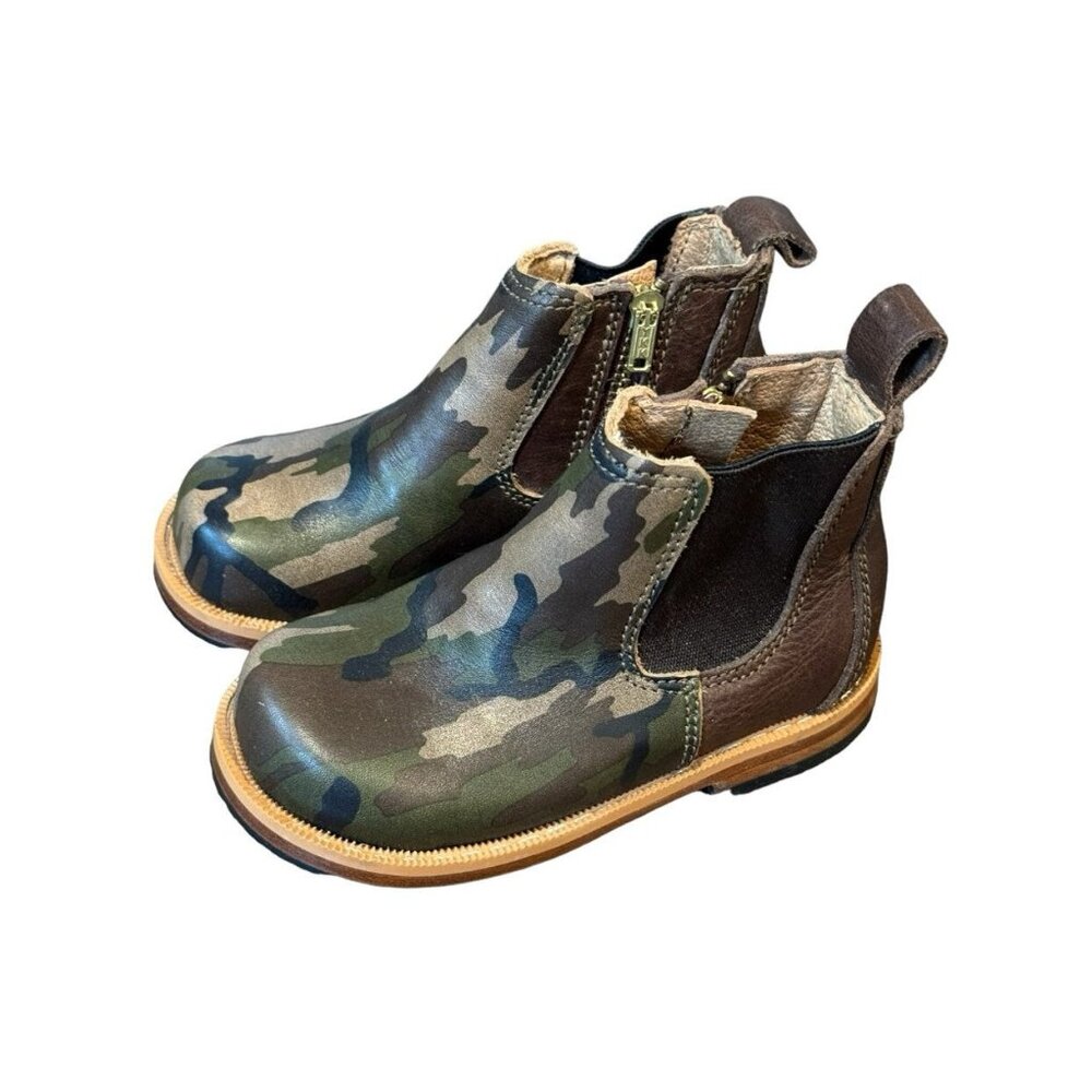 Mikoleon Chelsea Hawks Camo Boots sz 22